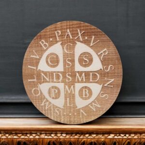 Symbol Św. Benedykta - na desce