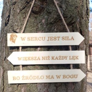 Drabinka, ze Słowem w sklejce