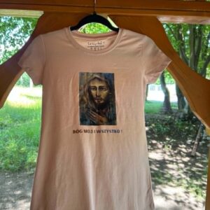 T-shirt damski "Bóg Miój i Wszystko" kolor jasnoróżowy