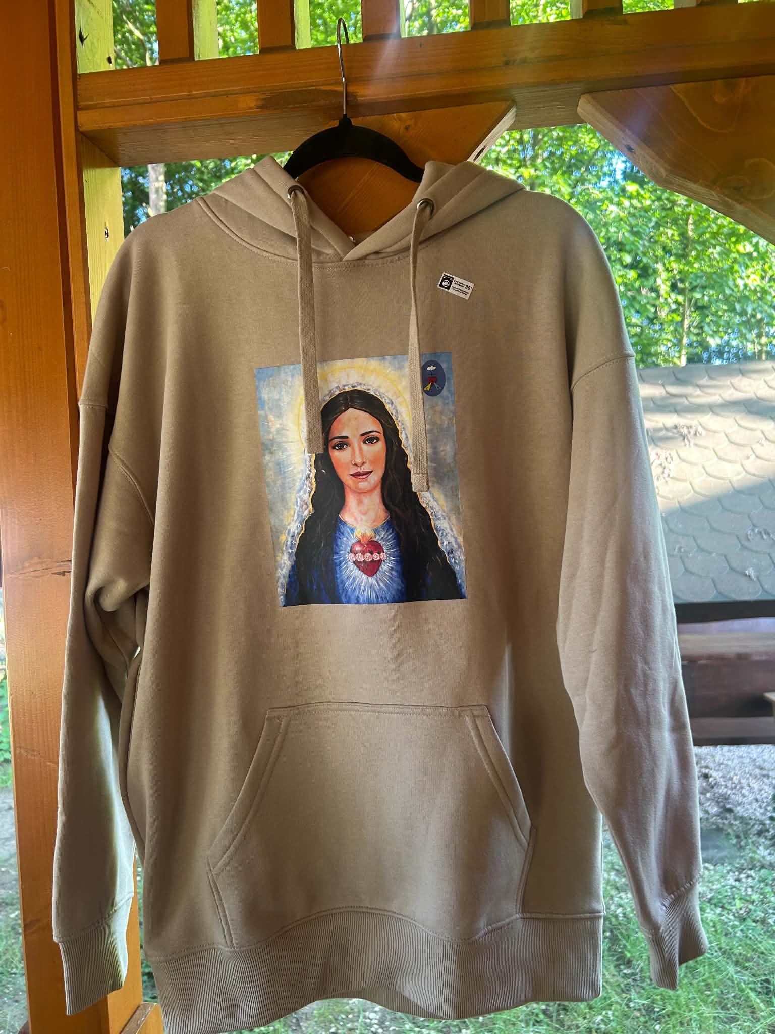 Bluza damska (kangurek) „Matka Boża Czatachowska”, kolor beżowy