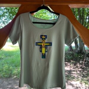 T-shirt damski z Niebieskim Krzyżem Miłości symbolem Wspólnoty MiMJ, kolor miętowy
