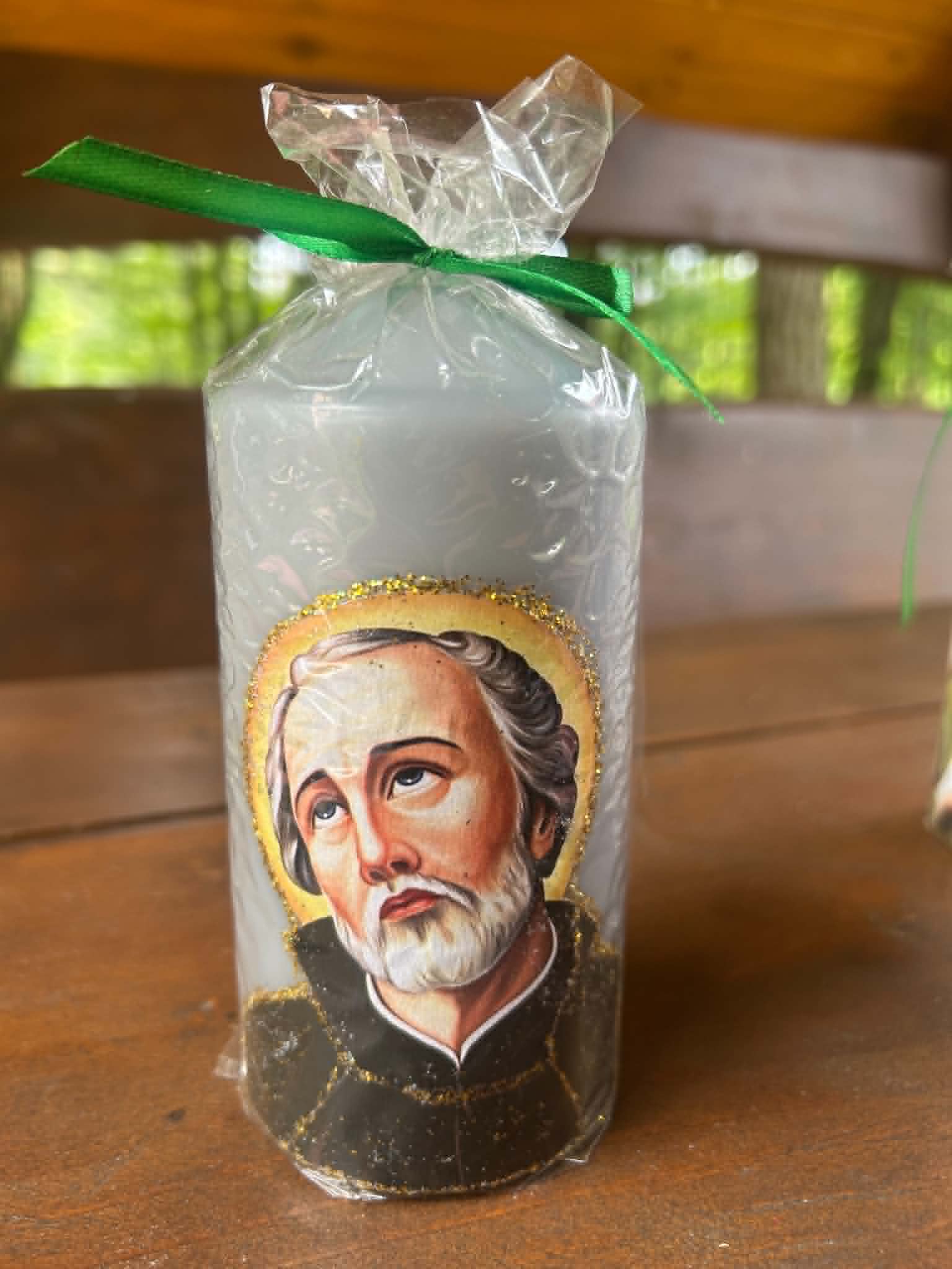 Świeca Parafinowa ze Świętym Andrzejem Bobolą (Szara)