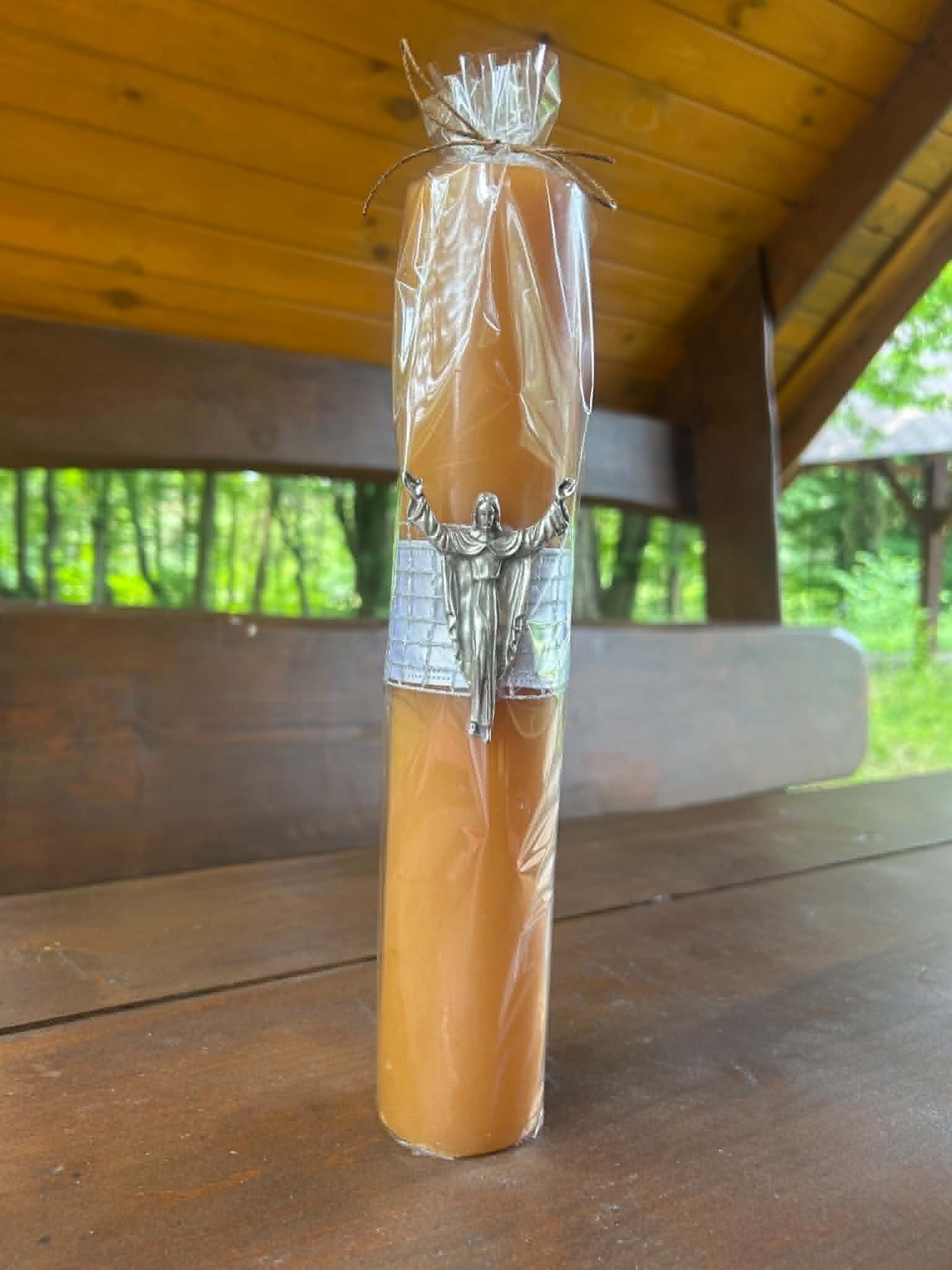 Wysoka Świeca Naturalna z Zmartwychwstałym Jezusem Miłosiernym