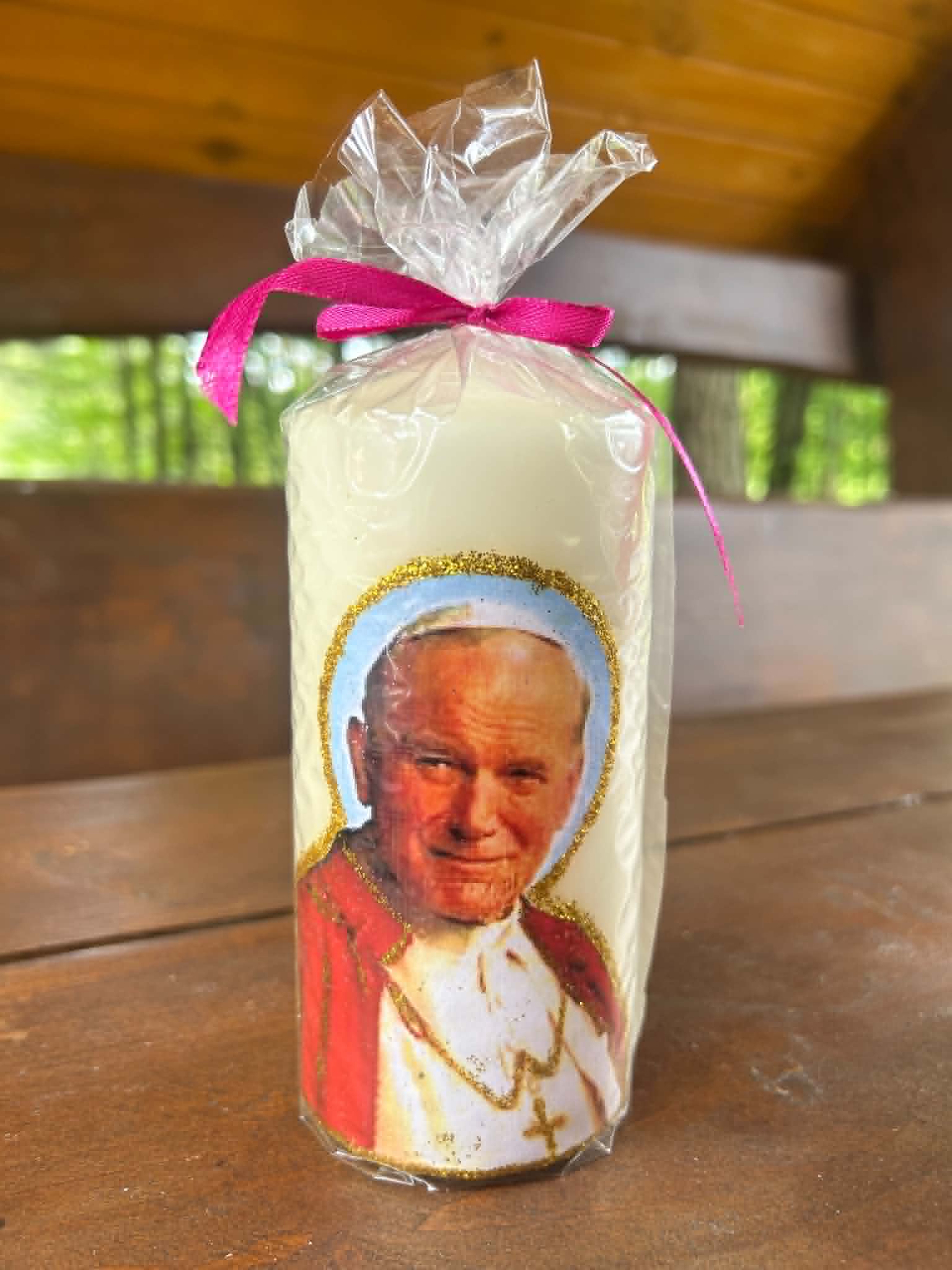 Mała Świeca Parafinowa ze Świętym Janem Pawłem II (Ecru)