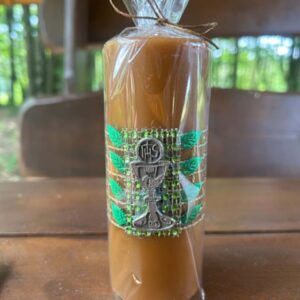 Mała Świeca Naturalna z Kielichem Eucharystycznym (IHS)