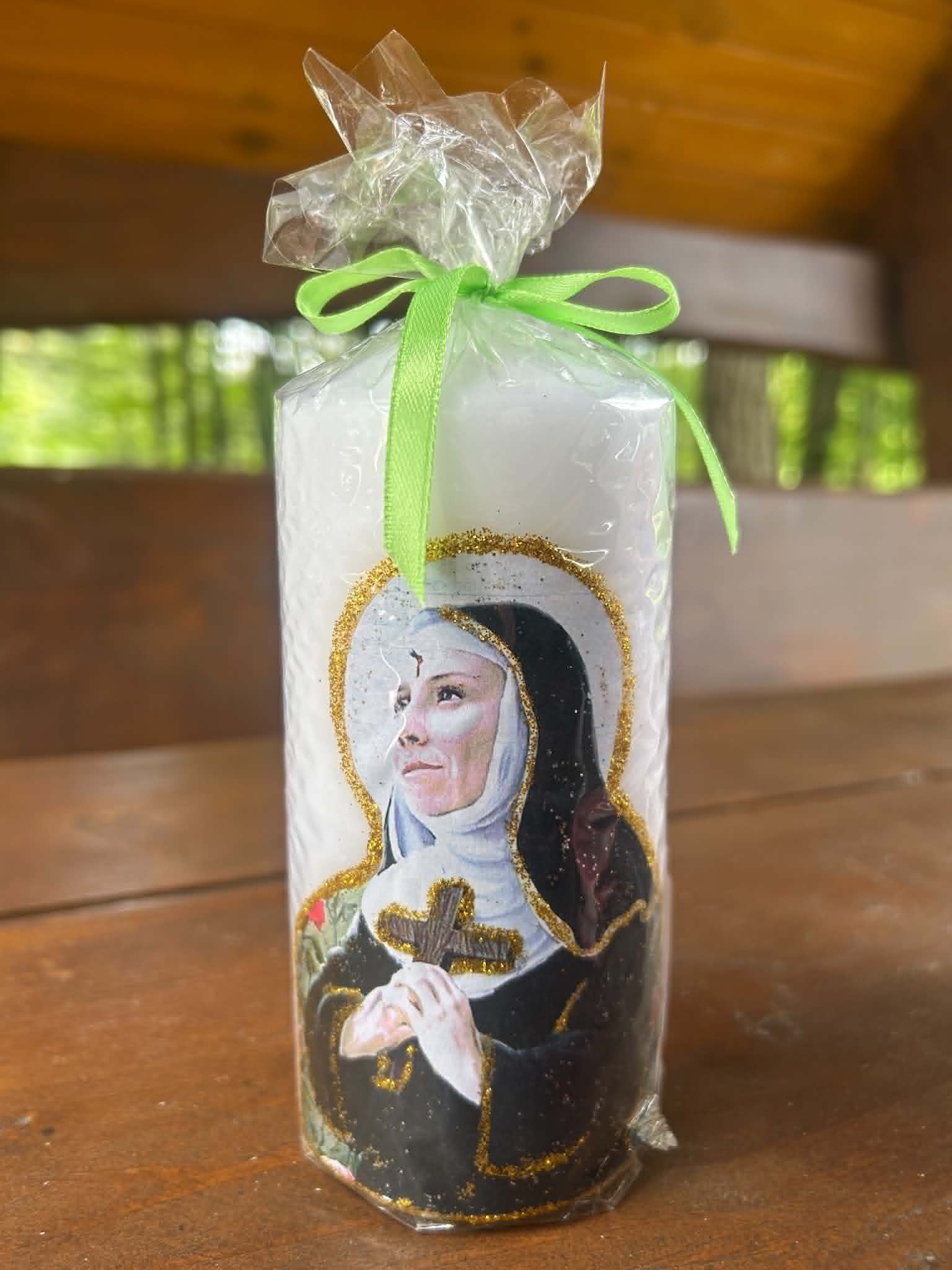 Świeca Parafinowa ze Świętą Ritą z Cascii (Biała)